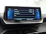 Peugeot e-2008 EV GT 50 kWh | Automaat | Climate control | Camera | Parkeersensoren | Cruise control | Apple carplay | Android auto | Lane assist | Lichtmetalen velgen |