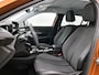 Peugeot e-2008 EV GT 50 kWh | Automaat | Climate control | Camera | Parkeersensoren | Cruise control | Apple carplay | Android auto | Lane assist | Lichtmetalen velgen |
