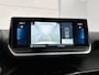 Peugeot e-2008 EV GT 50 kWh | Automaat | Climate control | Camera | Parkeersensoren | Cruise control | Apple carplay | Android auto | Lane assist | Lichtmetalen velgen |