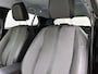 Peugeot e-2008 EV GT 50 kWh | Automaat | Climate control | Camera | Parkeersensoren | Cruise control | Apple carplay | Android auto | Lane assist | Lichtmetalen velgen |