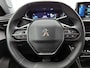 Peugeot e-2008 EV GT 50 kWh | Automaat | Climate control | Camera | Parkeersensoren | Cruise control | Apple carplay | Android auto | Lane assist | Lichtmetalen velgen |