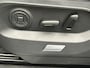 Volkswagen Touareg Elegance 3.0 TSI eHybrid 381pk Tiptronic Trekhaak, Luchtvering, Lederen bekleding, Panoramadak, Adaptive cruise control, Head up display, LED matrix koplampen