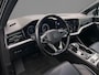 Volkswagen Touareg Elegance 3.0 TSI eHybrid 381pk Tiptronic Trekhaak, Luchtvering, Lederen bekleding, Panoramadak, Adaptive cruise control, Head up display, LED matrix koplampen