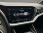 Volkswagen Touareg Elegance 3.0 TSI eHybrid 381pk Tiptronic Trekhaak, Luchtvering, Lederen bekleding, Panoramadak, Adaptive cruise control, Head up display, LED matrix koplampen
