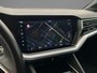 Volkswagen Touareg Elegance 3.0 TSI eHybrid 381pk Tiptronic Trekhaak, Luchtvering, Lederen bekleding, Panoramadak, Adaptive cruise control, Head up display, LED matrix koplampen