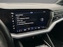 Volkswagen Touareg Elegance 3.0 TSI eHybrid 381pk Tiptronic Trekhaak, Luchtvering, Lederen bekleding, Panoramadak, Adaptive cruise control, Head up display, LED matrix koplampen