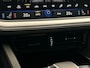 Volkswagen Touareg Elegance 3.0 TSI eHybrid 381pk Tiptronic Trekhaak, Luchtvering, Lederen bekleding, Panoramadak, Adaptive cruise control, Head up display, LED matrix koplampen