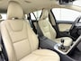 Volvo V60 T3 180pk Momentum / Polestar / Stoeverwarming / Leder / Trekhaak / Navi / Cruise Control / Airco / Bluetooth /