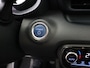 Toyota Yaris 1.5 Hybrid Executive + | BTW voertuig | Dealer onderhouden | Panoramadak | JBL | Head-Up Display | Dodehoek detectie | Parkeersensoren voor+achter | Climate Control | Draadloze telefoonlader | Achteruitrijcamera |