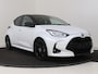 Toyota Yaris 1.5 Hybrid Executive + | BTW voertuig | Dealer onderhouden | Panoramadak | JBL | Head-Up Display | Dodehoek detectie | Parkeersensoren voor+achter | Climate Control | Draadloze telefoonlader | Achteruitrijcamera |