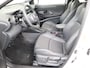 Toyota Yaris 1.5 Hybrid Executive + | BTW voertuig | Dealer onderhouden | Panoramadak | JBL | Head-Up Display | Dodehoek detectie | Parkeersensoren voor+achter | Climate Control | Draadloze telefoonlader | Achteruitrijcamera |