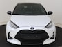 Toyota Yaris 1.5 Hybrid Executive + | BTW voertuig | Dealer onderhouden | Panoramadak | JBL | Head-Up Display | Dodehoek detectie | Parkeersensoren voor+achter | Climate Control | Draadloze telefoonlader | Achteruitrijcamera |