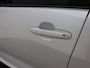 Toyota Yaris 1.5 Hybrid Executive + | BTW voertuig | Dealer onderhouden | Panoramadak | JBL | Head-Up Display | Dodehoek detectie | Parkeersensoren voor+achter | Climate Control | Draadloze telefoonlader | Achteruitrijcamera |