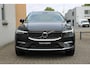 Volvo XC60 2.0 T6 Plug-in hybrid AWD Inscription Exclusive | Standkachel | Adaptieve cruise control | Apple Carplay/Android Auto | Autonomous emergency braking | Electronic climate control | Elektrisch glazen panorama-dak | Lederen bekleding | 19" lichtmetalen velgen | Voorstoelen verwarmd |