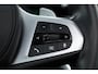 BMW 3-Serie 330e M Sport | Rijklaar! | S/K-Dak | Shadowline | Dig. Cockpit | HUD | Stoelverw. | Dodehoek | Cruise | Camera+PDC | LED | Nav+CarPlay | Alcantara/Leder | Sfeerverl. | Rijmodi | V