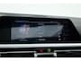 BMW 3-Serie 330e M Sport | Rijklaar! | S/K-Dak | Shadowline | Dig. Cockpit | HUD | Stoelverw. | Dodehoek | Cruise | Camera+PDC | LED | Nav+CarPlay | Alcantara/Leder | Sfeerverl. | Rijmodi | V