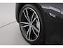 BMW 3-Serie 330e M Sport | Rijklaar! | S/K-Dak | Shadowline | Dig. Cockpit | HUD | Stoelverw. | Dodehoek | Cruise | Camera+PDC | LED | Nav+CarPlay | Alcantara/Leder | Sfeerverl. | Rijmodi | V