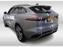 Jaguar F-Pace 2.0 P400e PHEV AWD. R-Dynamic HSE / Panoramadak / Leder-luxe / Pdc.+Camera / Navigatie / Hot-Cold Climate Pack / Surround Sound system / Apk 03-2027