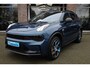 Lynk & Co 01 1.5 MY23! 6.6 Kwh LADEN ZWARTE-HEMEL ROLHOES MY23 360-CAMERA PANO/SCHUIF INFINITY DAB NAVI CARPLAY STOELVERWARMING ELEK.ACHTERKLEP 20"LMV