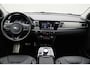 Kia Niro EV e-Niro ExecutiveLine 64 kWh 2019 | Airco | Cruise Control | Navigatie | Carplay | Stoel Verwaming/Verkoeling | Elektrische Memory Stoelen | Achteruitrij Camera | Boekjes | 2 Sleutels