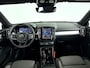 Volvo XC40 B4 Plus Dark | Parkeercamera | Harman Kardon | Stoel- en stuurverwarming | Trekhaak