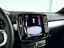 Volvo XC40 B4 Plus Dark | Parkeercamera | Harman Kardon | Stoel- en stuurverwarming | Trekhaak