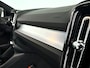 Volvo XC40 B4 Plus Dark | Parkeercamera | Harman Kardon | Stoel- en stuurverwarming | Trekhaak