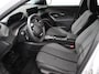 Peugeot e-2008 EV Allure Pack 54 kWh Navigatie Apple Carplay/Android Auto Climate Control Parkeer sensoren Lichtmetalen Velgen