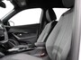 Peugeot e-2008 EV Allure Pack 54 kWh Navigatie Apple Carplay/Android Auto Climate Control Parkeer sensoren Lichtmetalen Velgen