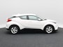 Toyota C-HR / C-HR+ 1.8 Hybrid Active 122 Pk | Stoelverwarming | Adaptive Cruise | Camera | Trekhaak | Navigatie | 17 Inch | 133.501 Km !!