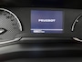 Peugeot 2008 1.2 PureTech Blue Lease Allure 131PK handgeschakeld Afn trekhaak,Apple Carplay,Cruise Contr,Climate Contr,Stoelverw