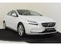 Volvo V40 T3 INSCRIPTION -PANO.DAK|HIGH.PERF.AUDIO|CAMERA|LEDER|POWER-SEAT|STANDKACHEL|ADAP.LED|KEYLESS|STOELVERW.|VERW.VOORRUIT|TREKHAAK|17"
