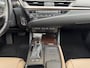 Lexus ES 300h President Line Dealer ondh.|Mark levinson|Carplay