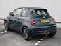 Fiat 500 Icon 42 kWh 118pk | Navigatie | Cruise control | Climate control | DAB+ | 16'' Lichtmetalen velgen | Comfortpakket | Winterpakket | Parkeersensoren achter |