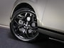Land Rover Range Rover Evoque 1.5 P300e PHEV AWD R-Dynamic HSE (PANO, ADAPTIVE CRUISE, STOELVERWARMING, MERIDIAN, APPLE CARPLAY)