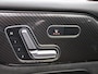 Mercedes-Benz GLB 200 AMG Nightpakket | Panoramadak | Trekhaak | Distronic | Memory | Keyless Go | CarPlay | Sfeerverlichting | Inclusief 24 maanden Mercedes-Benz Certified garantie voor Europa.
