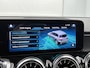 Mercedes-Benz GLB 200 AMG Nightpakket | Panoramadak | Trekhaak | Distronic | Memory | Keyless Go | CarPlay | Sfeerverlichting | Inclusief 24 maanden Mercedes-Benz Certified garantie voor Europa.