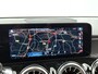 Mercedes-Benz GLB 200 AMG Nightpakket | Panoramadak | Trekhaak | Distronic | Memory | Keyless Go | CarPlay | Sfeerverlichting | Inclusief 24 maanden Mercedes-Benz Certified garantie voor Europa.