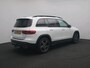 Mercedes-Benz GLB 200 AMG Nightpakket | Panoramadak | Trekhaak | Distronic | Memory | Keyless Go | CarPlay | Sfeerverlichting | Inclusief 24 maanden Mercedes-Benz Certified garantie voor Europa.