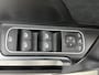 Mercedes-Benz GLB 200 AMG Nightpakket | Panoramadak | Trekhaak | Distronic | Memory | Keyless Go | CarPlay | Sfeerverlichting | Inclusief 24 maanden Mercedes-Benz Certified garantie voor Europa.