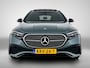 Mercedes-Benz E-klasse Estate 300 e AMG Nightpakket Plug-In Hybride | Trekhaak | Panoramadak | Distronic | Memory | 360°-camera | CarPlay | Stuur en Stoelverwarming | Inclusief 24 maanden Mercedes-Benz Certified garantie voor Europa.