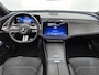 Mercedes-Benz E-klasse Estate 300 e AMG Nightpakket Plug-In Hybride | Trekhaak | Panoramadak | Distronic | Memory | 360°-camera | CarPlay | Stuur en Stoelverwarming | Inclusief 24 maanden Mercedes-Benz Certified garantie voor Europa.