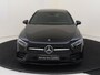 Mercedes-Benz A-klasse 180 Business Solution AMG / Panaromadak / Memory-Stoelen / Night-Pakket /