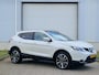 Nissan Qashqai 1.6 Tekna / Pano / Trekhaak / All Seasons / Dealer Onderhouden / Cruise Control / Navigatie / 360 Camera / Stoelverwarming /
