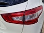Nissan Qashqai 1.6 Tekna / Pano / Trekhaak / All Seasons / Dealer Onderhouden / Cruise Control / Navigatie / 360 Camera / Stoelverwarming /