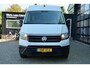 Volkswagen Crafter 35 2.0 TDI L3H3 140PK | Airco | Cruise | Camera | 3.000 KG trekhaak | 1e Eigenaar