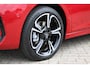 Opel Corsa Ultimate | 17" Lichtmetalen velgen, Diamond Cut | Dode hoek waarschuwing | Draadloze telefoonlader