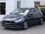 Hyundai i20 1.0 T-GDI Premium | Apple-/Android Carplay | Achteruitrijcamera | Digitaal dashboard | Stuur-/Stoelverwarming | Climate Control | Lichtmetalen velgen |