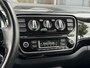 Volkswagen Up! 1.0 BMT cross up! Automaat! | Cruise Control | Afneembare Trekhaak | Hoge instap | Parkeersensoren achter |