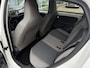 Volkswagen Up! 1.0 BMT cross up! Automaat! | Cruise Control | Afneembare Trekhaak | Hoge instap | Parkeersensoren achter |